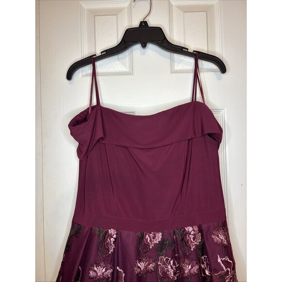 Morgan & Co. Size 12 Dress Burgundy Mesh Floral Embroidered Prom Homecoming - Picture 2 of 10